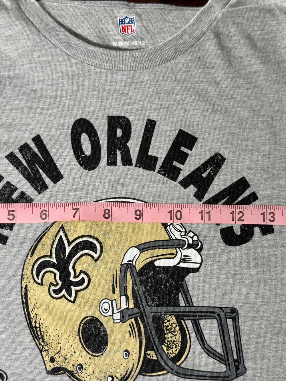 NFL New Orleans Saints Grey Long Sleeve Tee with Gold Helmet Graphic - Picture 3 of 6